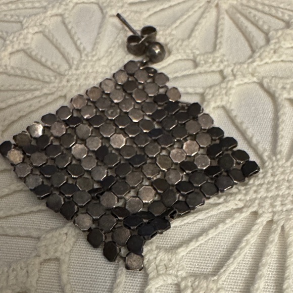 Elegant Silver Sequin Earrings - Picture 3 of 8